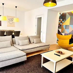 Lucky Alameda Apartment